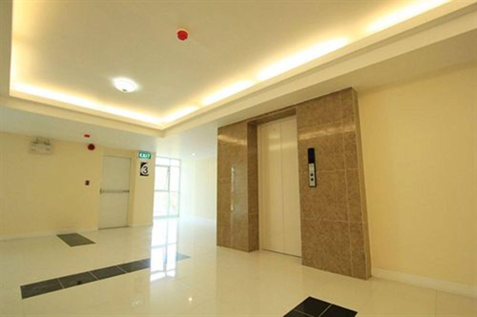 Grow Residences Bangkok Exterior photo